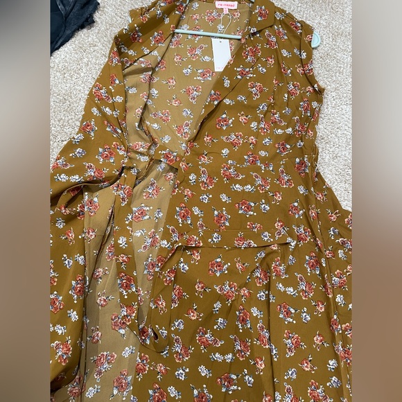 re:named floral wrap dress size small - Picture 6 of 10